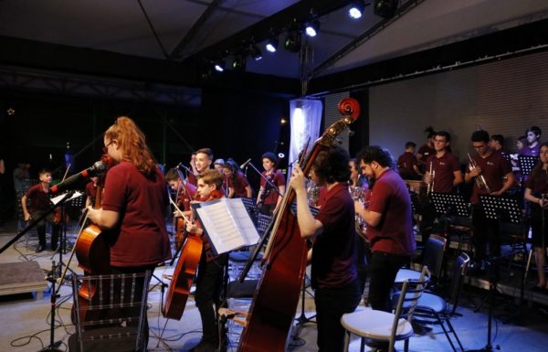 Noite Cultural no Porto Itapoa inicia em grande estilo – e neste sabado 21-12 tem mais 19