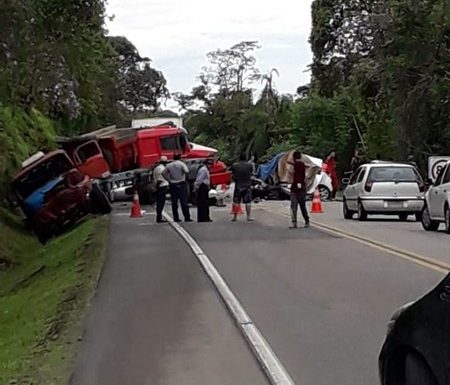 grave acidente na rodovia que liga guaratuba a garuva resulta na morte de um casal 1