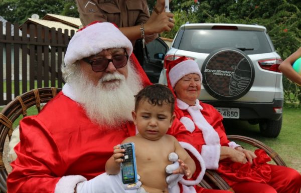 mais de 3 mil brinquedos sao distribuidos pelo projeto natal da magia 04