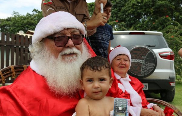 mais de 3 mil brinquedos sao distribuidos pelo projeto natal da magia 14