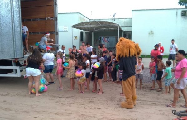 mais de 3 mil brinquedos sao distribuidos pelo projeto natal da magia 24