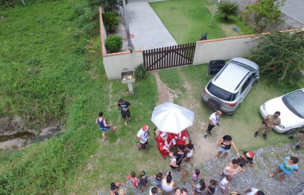 mais de 3 mil brinquedos sao distribuidos pelo projeto natal da magia 32