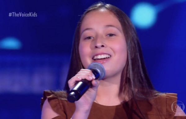 Cantora mirim de Garuva classificada para a segunda fase do The Voice Kids 1