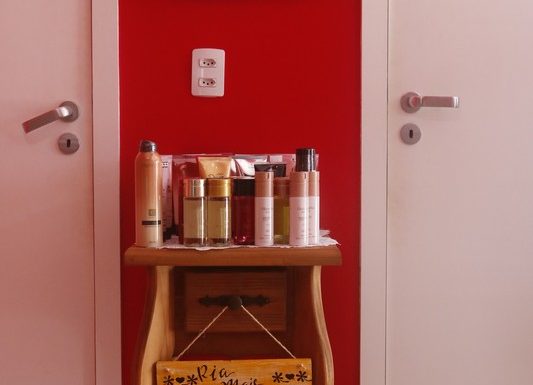 Linanis Perfumaria em Itapoa 17