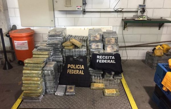 Receita Federal apreende 600 kg de cocaina em conteiner que iria para a Belgica