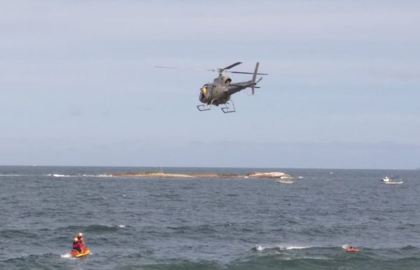 Menina de 12 anos morre afogada na regiao das Pedras em Itapema do Norte 2