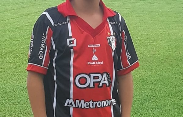 Jogador de futebol mirim de Itapoa integra elenco sub-13 do JEC (Joinville Esporte Clube)