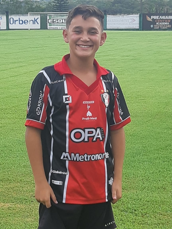 Jogador de futebol mirim de Itapoa integra elenco sub-13 do JEC (Joinville Esporte Clube)