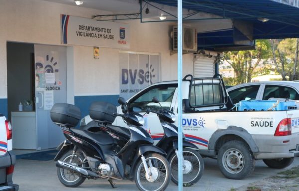 03 ÚNIC - LEGENDA Sede da Vigilância em Saúde de Itapoá - FOTO Julio Penteriche - Praia de Itapoá SC