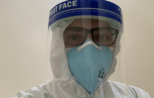 03 ÚNIC - Médica plantonista Karine Gusso Ponce - capa