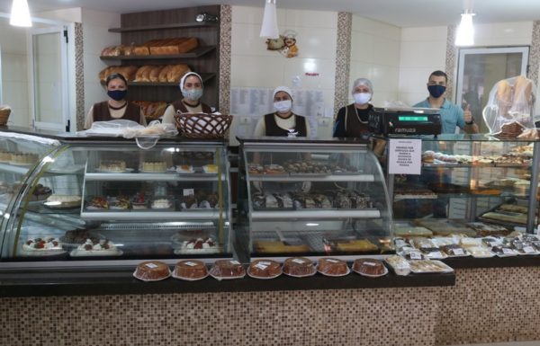 -7- FOTO Julio Penteriche - Praia de Itapoá SC Estabelecimentos comerciais de Itapoa sofrem com o momento economico causado pelo coronavirus