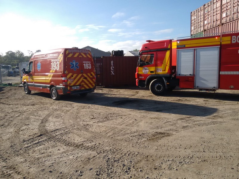 Homem encontrado morto dentro de conteiner em empresa de logistica de Itapoa 2