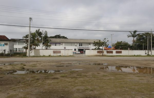 13 ÚNIC -03- Confira um panorama - FOTO Julio Penteriche - Praia de Itapoá SC