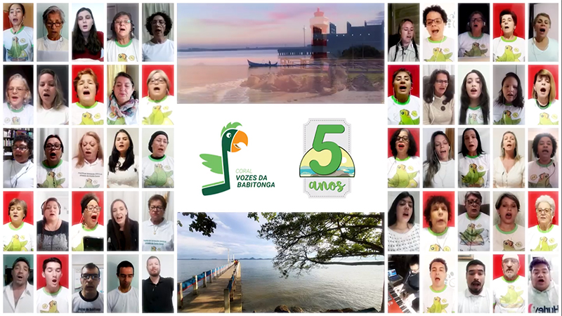 Atuais e ex-coristas do Coral Vozes da Babitonga celebram os cinco anos de atividades do Projeto