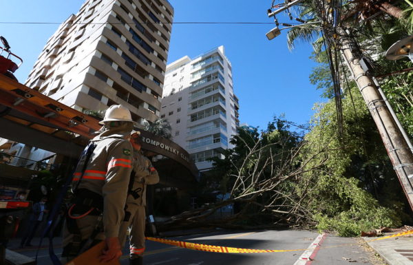 Governo do Estado de SC decreta calamidade publica por danos causados por evento climatico 08
