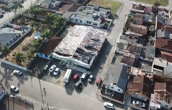 Itens de ajuda humanitaria sao entregues em diversas cidades de SC, inclusive Garuva 06