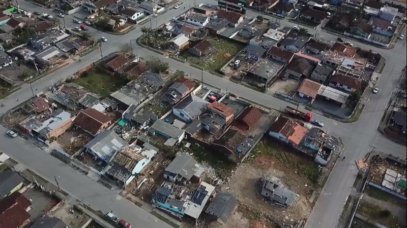 Itens de ajuda humanitaria sao entregues em diversas cidades de SC, inclusive Garuva 12