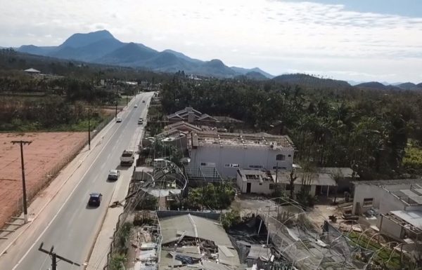 Itens de ajuda humanitaria sao entregues em diversas cidades de SC, inclusive Garuva 18