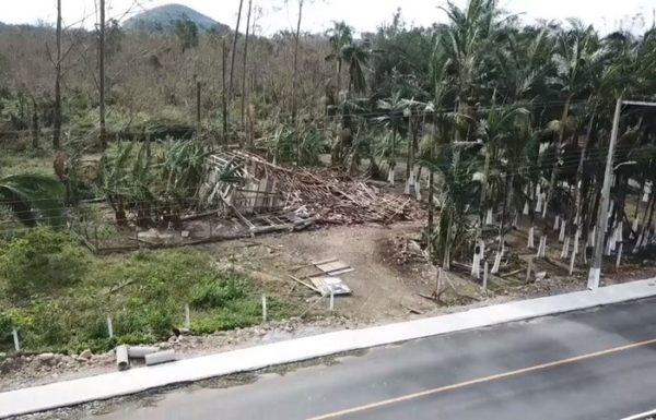 Itens de ajuda humanitaria sao entregues em diversas cidades de SC, inclusive Garuva 25