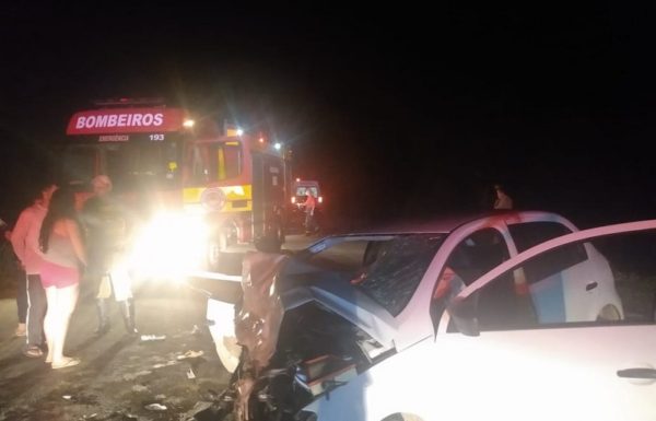 Moradora de Garuva morre apos colisao frontal entre automoveis na SC-416, em Itapoa 2