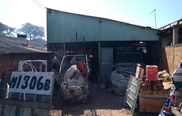 Residencia consumida pelo fogo em Itapoa nesse sabado, dia 08 de agosto 03