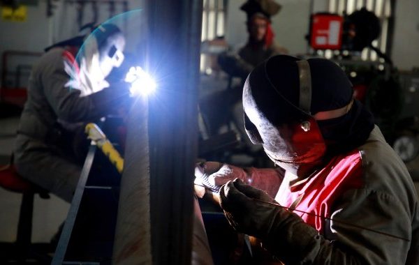 Indicadores da industria, comercio e servicos apontam para retomada economica em SC