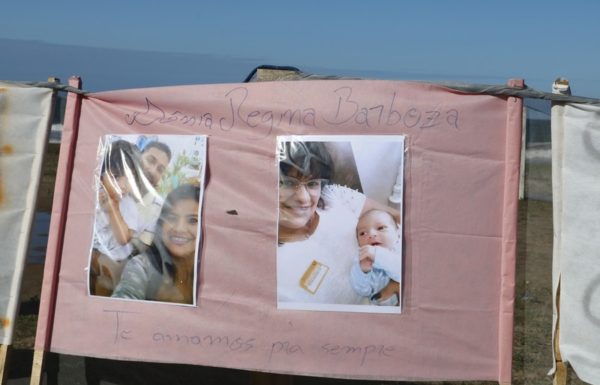 Protesto pede por paz e Justica no caso Sonia em Itapoa 02