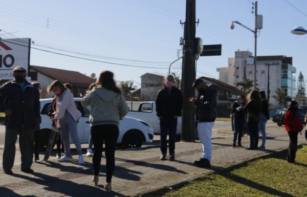 Protesto pede por paz e Justica no caso Sonia em Itapoa 07