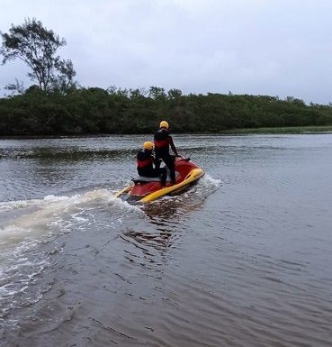 Encontrado o corpo de jovem que desapareceu ao se banhar na Boca da Barra 05