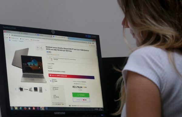 Procon-SC da dicas para o consumidor aproveitar os descontos da Black Friday