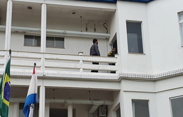 MP e GAECO cumprem mandados de busca e apreensao na Prefeitura e casa de comissionados 3