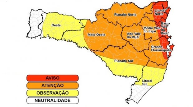 Governo de Santa Catarina reforca alerta devido a chuva intensa no estado