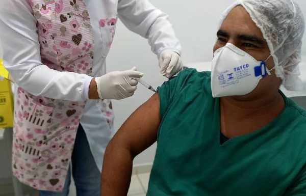 Prefeitura anuncia inicio da aplicacao da vacina contra a Covid-19 em Itapoa_01