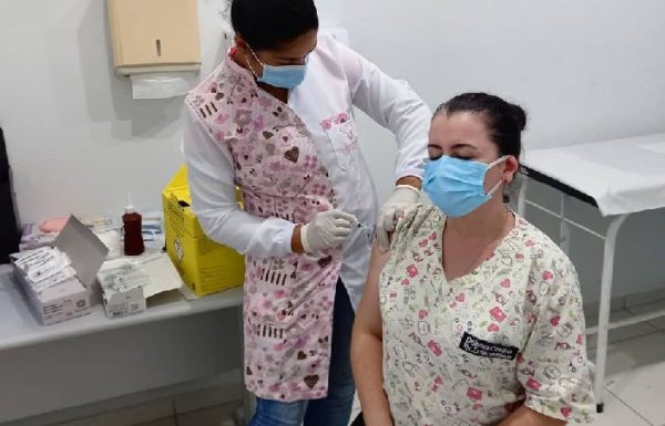 Prefeitura anuncia inicio da aplicacao da vacina contra a Covid-19 em Itapoa_02