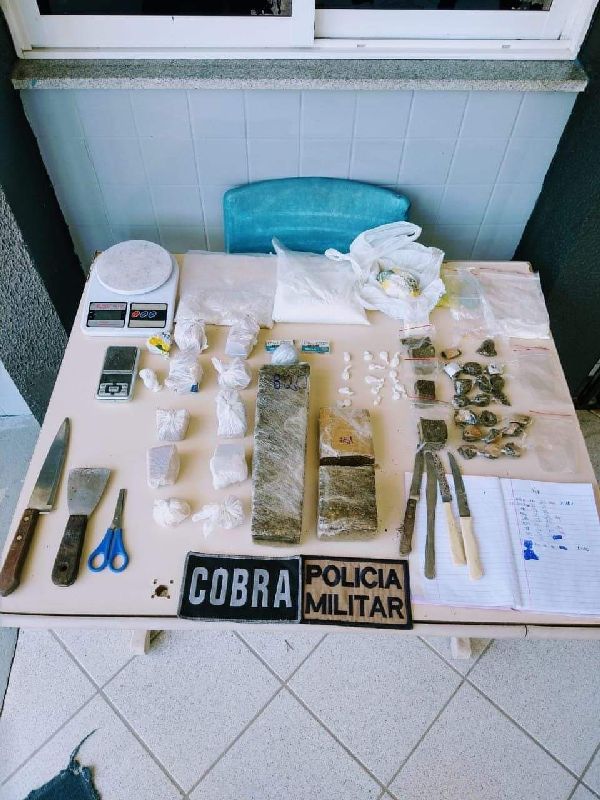 BOPE com o apoio da PM apreende grande quantidade de drogas em Itapoa