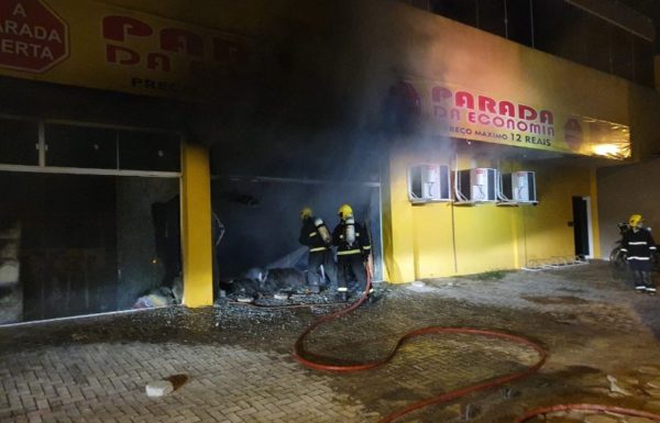 Incendio em loja em Itapema do Norte - Itapoa 06 (Tribuna de Itapoa)