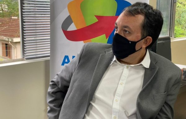 Dr Rodrigo David prefeito de Garuva e presidente da Amunesc (Tribuna de Itapoa)