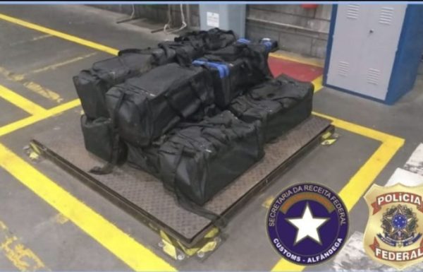 PF deflagra operacao de combate ao trafico internacional de drogas em Santa Catarina