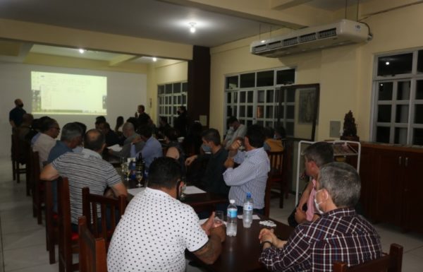 Reuniao de lideranças empresariais em Itapoa 11 (Tribuna de Itapoa)