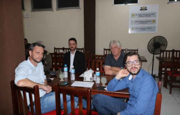 Reuniao de lideranças empresariais em Itapoa 16 (Tribuna de Itapoa)