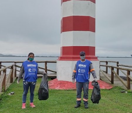 Voluntarios realizam mutirao de limpeza da orla em Itapoa no World Cleanup Day 04 (Tribuna de Itapoa)
