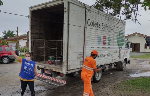 Voluntarios realizam mutirao de limpeza da orla em Itapoa no World Cleanup Day 18 (Tribuna de Itapoa)