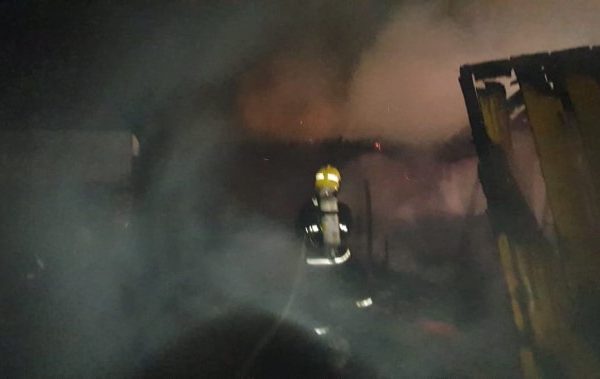 Casa de madeira destruida pelas chamas no bairro Sao Jose, em Itapoa 5 (Tribuna de Itapoa)