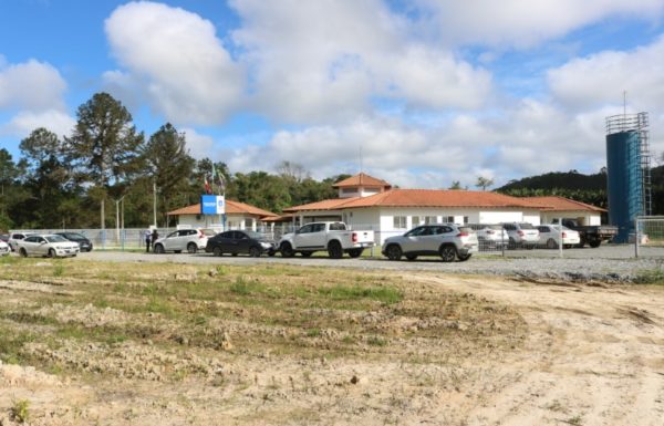 Itapoa inaugura duas novas escolas nessa quarta-feira dia 03 de novembro 48 (Tribuna de Itapoa)