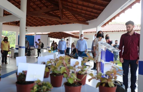 Itapoa inaugura duas novas escolas nessa quarta-feira dia 03 de novembro 58 (Tribuna de Itapoa)