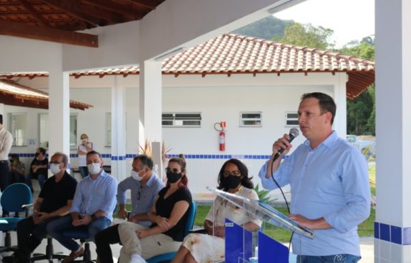 Itapoa inaugura duas novas escolas nessa quarta-feira dia 03 de novembro 71 (Tribuna de Itapoa)