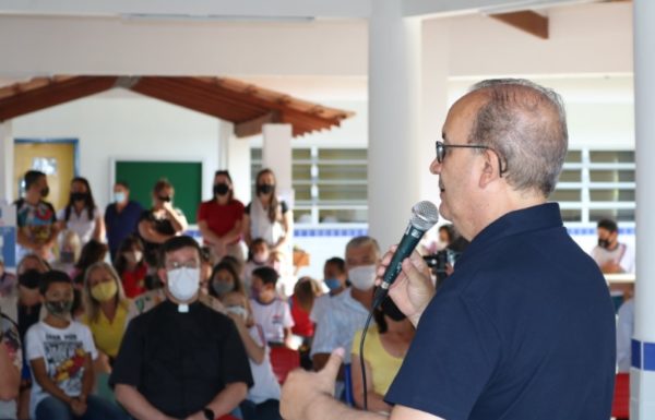 Itapoa inaugura duas novas escolas nessa quarta-feira dia 03 de novembro 74 (Tribuna de Itapoa)