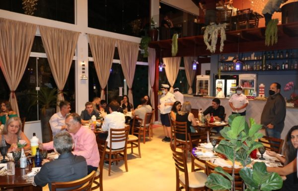 Nova Diretoria da Acini - Associação Empresarial de Itapoa - toma posse 03 (Tribuna de Itapoa)