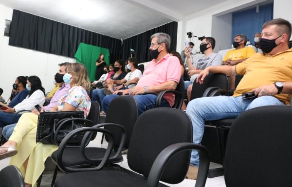 Corais de Itapoa apresentam espetaculo Natal Todo Dia na Casa da Cultura 08 (Tribuna de Itapoa)