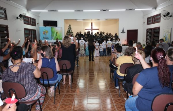 Corais de Itapoa realizam ultima apresentacao do espetaculo Natal Todo Dia 04 (Tribuna de Itapoa)